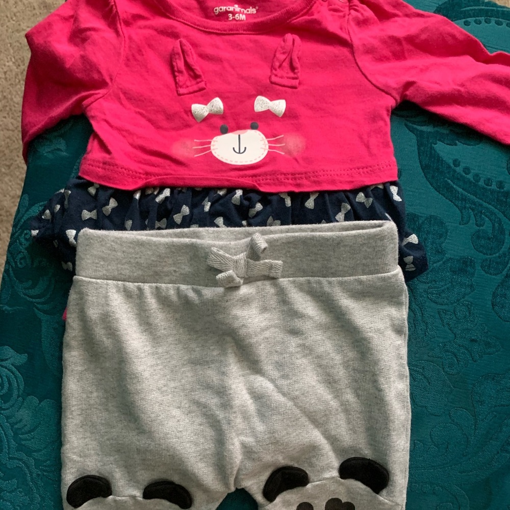 Coordinating long sleeve onesie and sweat pants